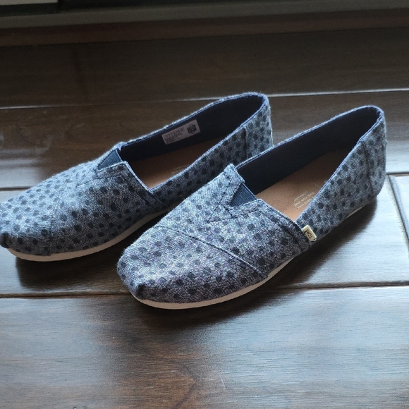 TOMS Polka Dot Canvas Slip-Ons - Picture 3 of 6